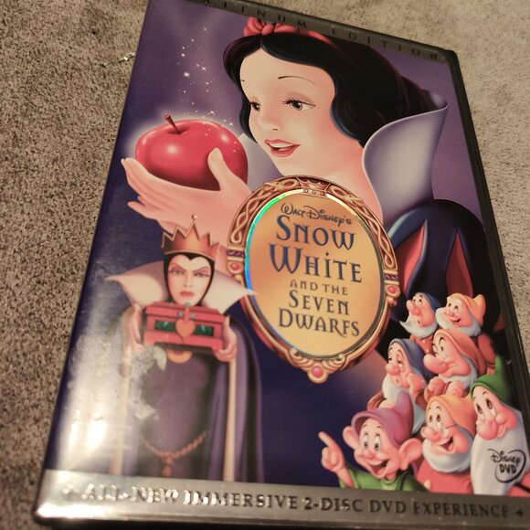 WALT DISNEY'S SNOW WHITE AND THE SEVEN DWARFS 2 DVD SET - Picture 1 of 4